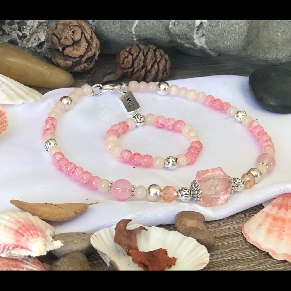 Child’s necklace and bracelet set